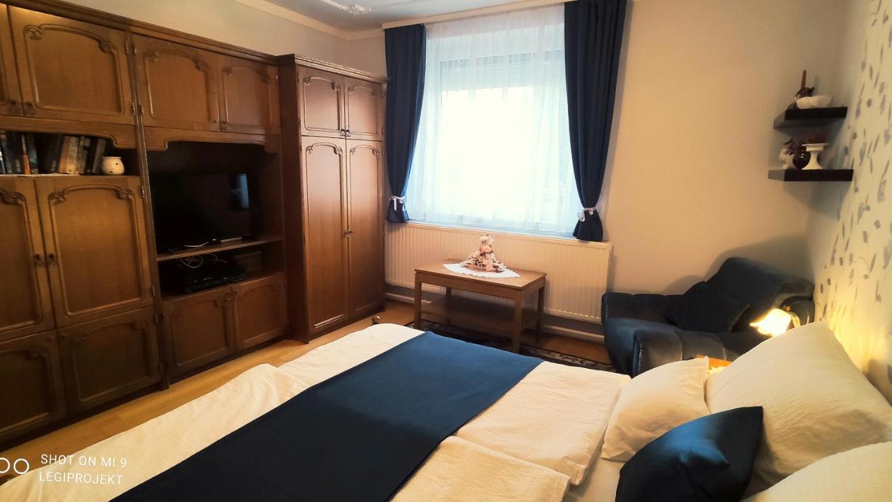 Papp Apartmanhaz Vonyarcvashegy Eksteriør bilde
