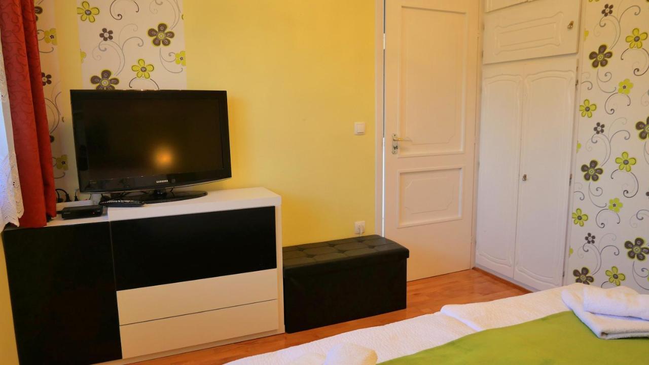 Papp Apartmanhaz Leilighet Vonyarcvashegy Eksteriør bilde