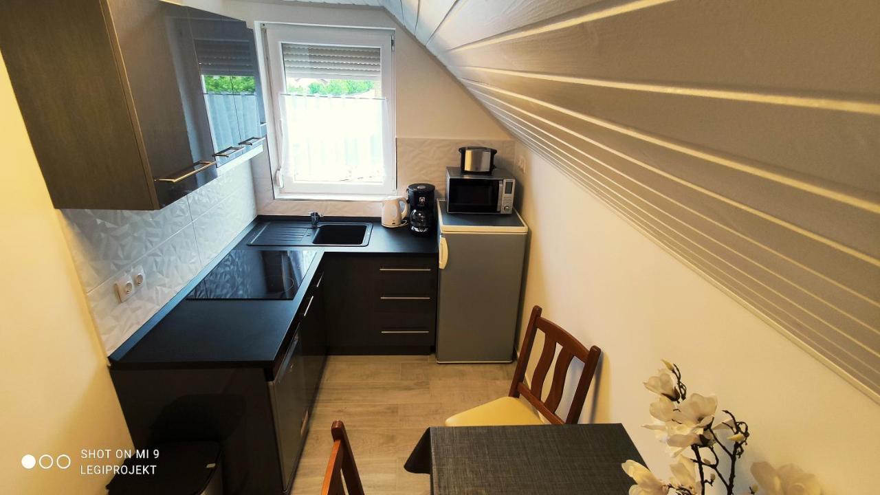 Papp Apartmanhaz Leilighet Vonyarcvashegy Eksteriør bilde
